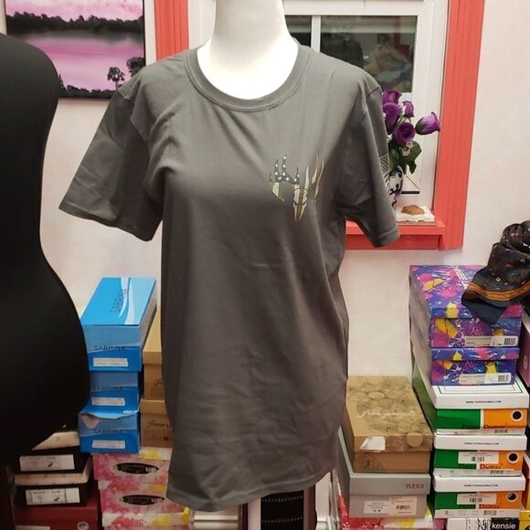 Graphic Mens crewneck tee shirt Boot Barn sz M Patriot/Family NWT Grey - Picture 2 of 5